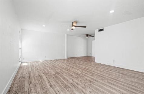 7007 NW 64th Street Tamarac FL 33321