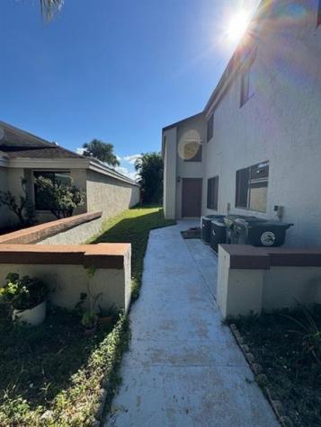 3430 NW 21st Street Coconut Creek FL 33066