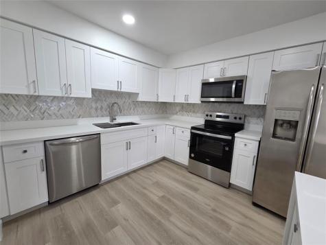 8571 NW 16th Street Pembroke Pines FL 33024