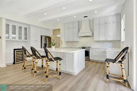 6102 SE Oakmont Place Stuart FL 34997