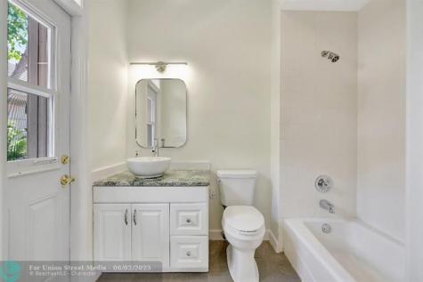 6102 SE Oakmont Place Stuart FL 34997