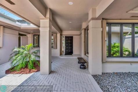 6102 SE Oakmont Place Stuart FL 34997