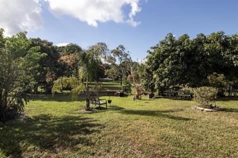 13602 SW 24th Street Davie FL 33325