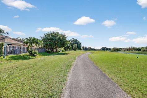 7409 Corkwood Terrace Tamarac FL 33321
