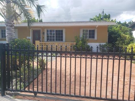 19720 NE 10th Court Miami FL 33179