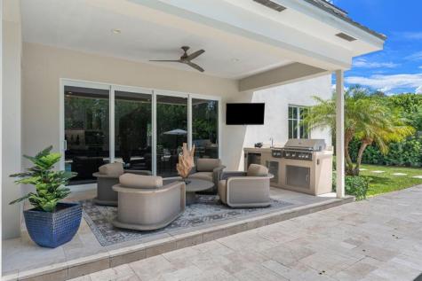 2306 NE 12th Court Fort Lauderdale FL 33304