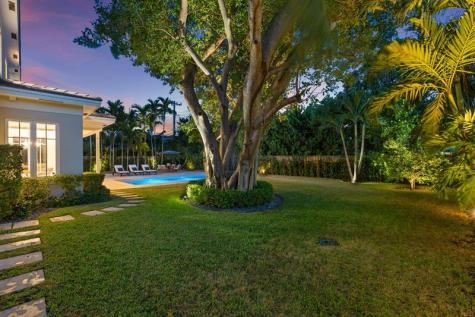 2306 NE 12th Court Fort Lauderdale FL 33304