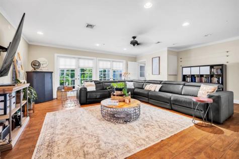 4734 Jefferson Street Hollywood FL 33021