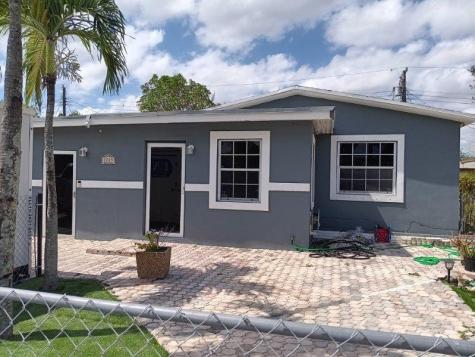 2215 NW 9th Court Fort Lauderdale FL 33311