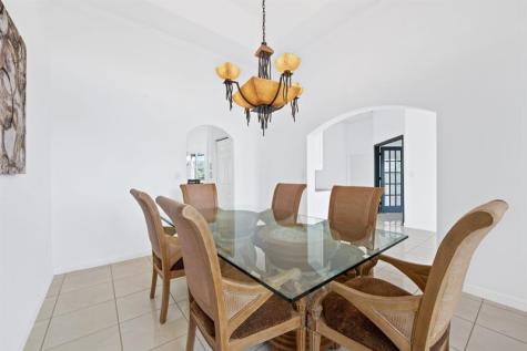 2920 Oak Tree Drive Oakland Park FL 33309