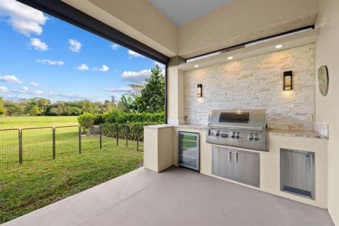 2920 Oak Tree Drive Oakland Park FL 33309