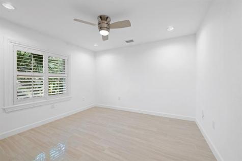 2920 Oak Tree Drive Oakland Park FL 33309