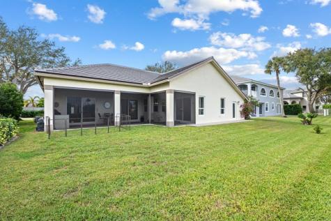 2920 Oak Tree Drive Oakland Park FL 33309