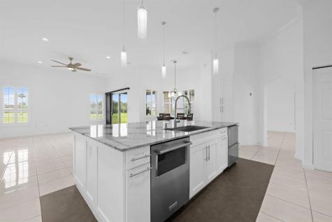 2920 Oak Tree Drive Oakland Park FL 33309