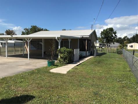 1112 21ST Street Okeechobee FL 34974