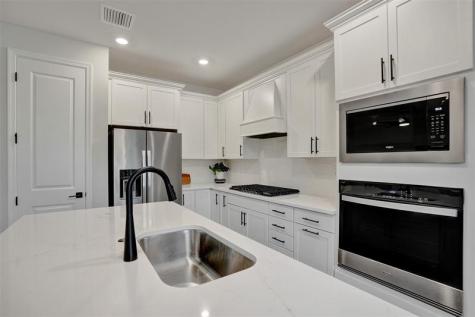 4422 S Silverwood Lane Fort Lauderdale FL 33309