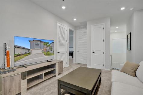 4422 S Silverwood Lane Fort Lauderdale FL 33309