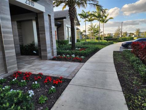 4422 S Silverwood Lane Fort Lauderdale FL 33309