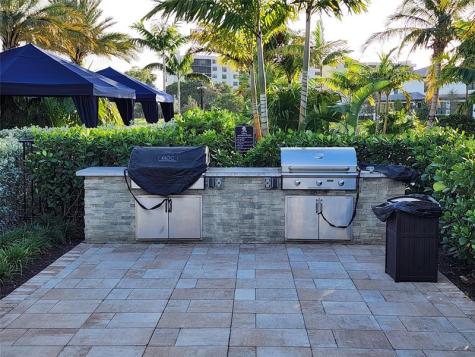 4422 S Silverwood Lane Fort Lauderdale FL 33309