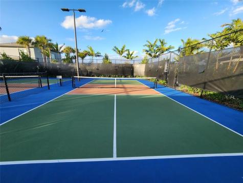 4422 S Silverwood Lane Fort Lauderdale FL 33309