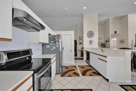 7312 NW 83rd Way Tamarac FL 33321