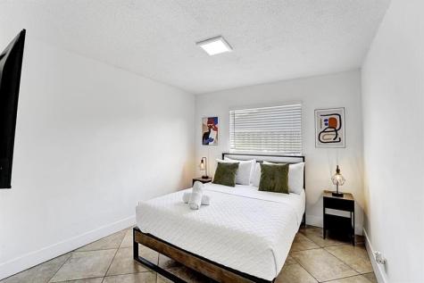 6481 Kimberly Boulevard North Lauderdale FL 33068