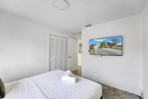6481 Kimberly Boulevard North Lauderdale FL 33068