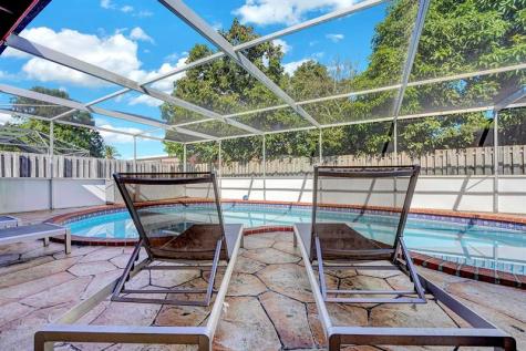 6481 Kimberly Boulevard North Lauderdale FL 33068