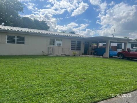 1055 Wyoming Avenue Fort Lauderdale FL 33312
