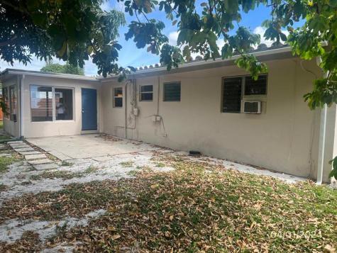 1055 Wyoming Avenue Fort Lauderdale FL 33312