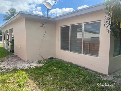 1055 Wyoming Avenue Fort Lauderdale FL 33312