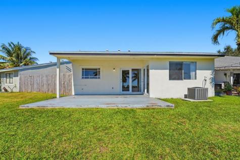 9928 SW 218th Terrace Cutler Bay FL 33190