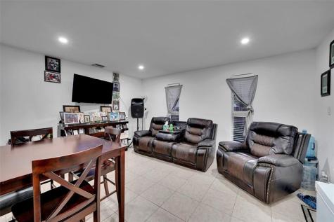 5715 Garfield Street Hollywood FL 33021
