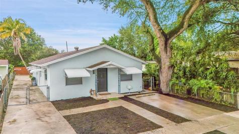 5715 Garfield Street Hollywood FL 33021