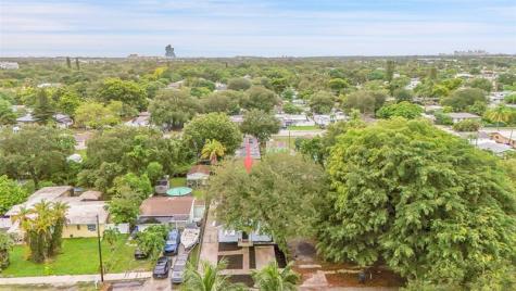 5715 Garfield Street Hollywood FL 33021