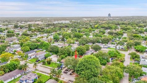 5715 Garfield Street Hollywood FL 33021