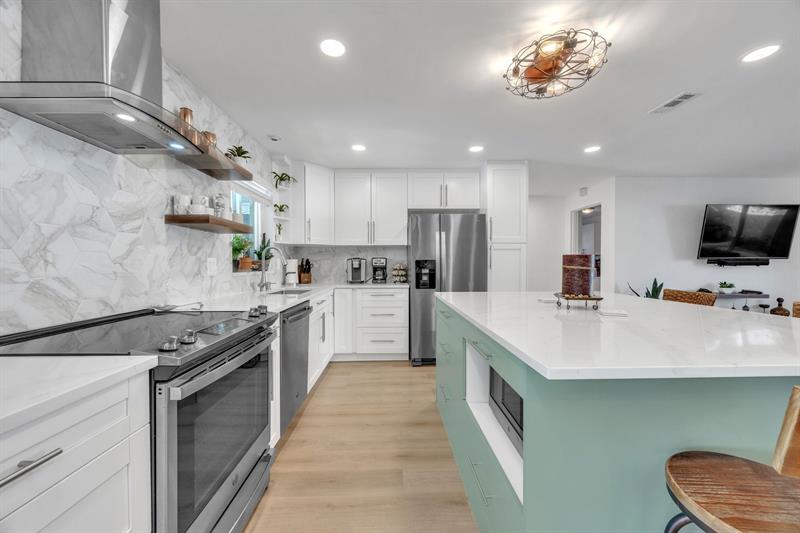 1611 SW 3rd Avenue Pompano Beach FL 33060