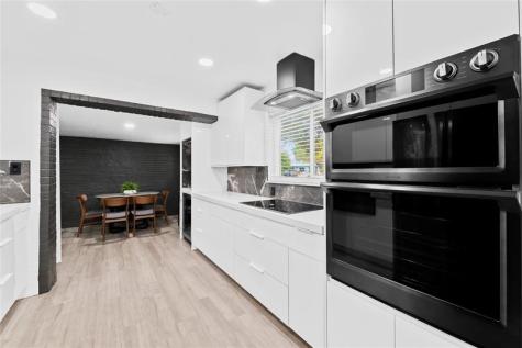 5721 SW 38th Court Davie FL 33314
