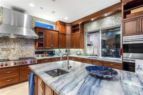 3489 NE 30th Avenue Lighthouse Point FL 33064