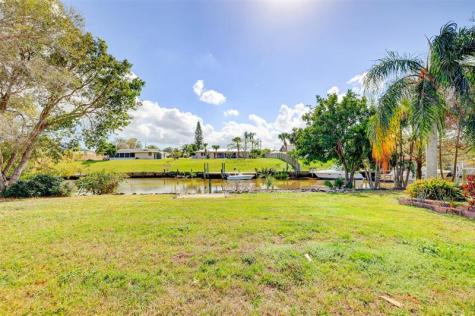 322 S Naranja Avenue Port St Lucie FL 34983