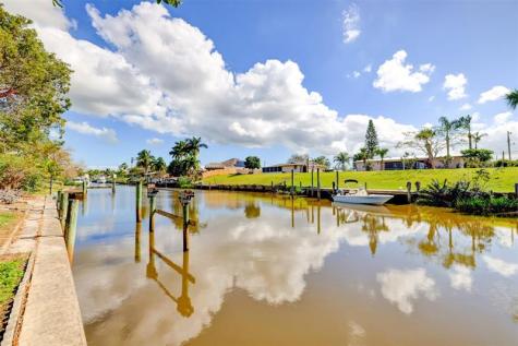 322 S Naranja Avenue Port St Lucie FL 34983