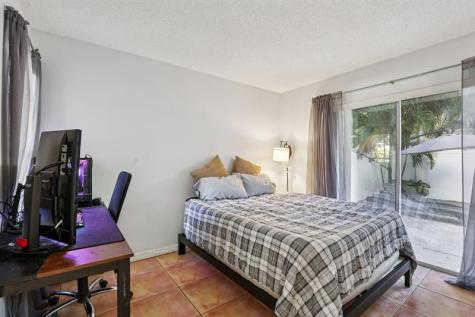 972 Azure Lane Weston FL 33326