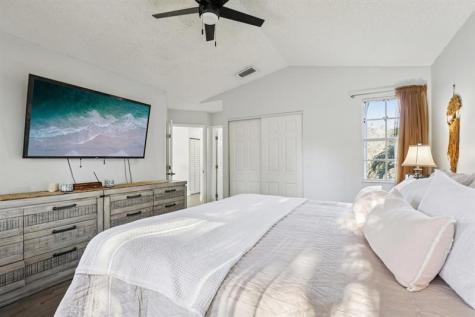972 Azure Lane Weston FL 33326