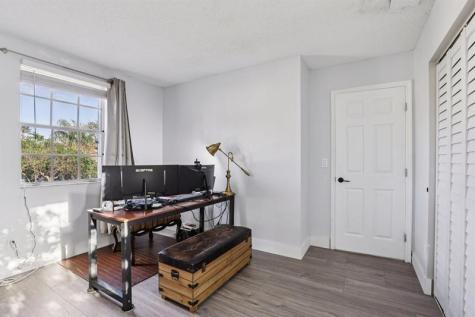 972 Azure Lane Weston FL 33326