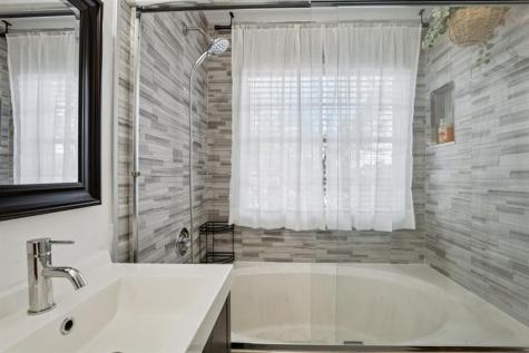 972 Azure Lane Weston FL 33326