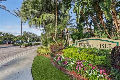 972 Azure Lane Weston FL 33326