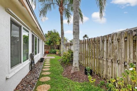21725 Chimney Rock Park Circle Boca Raton FL 33428