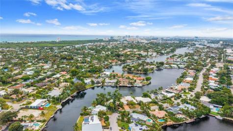 2464 NE 22nd Terrace Fort Lauderdale FL 33305