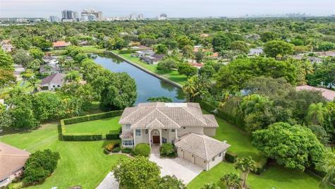 11001 SW 75th Court Pinecrest FL 33156