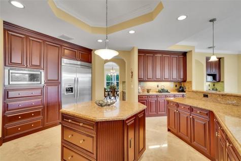 11001 SW 75th Court Pinecrest FL 33156